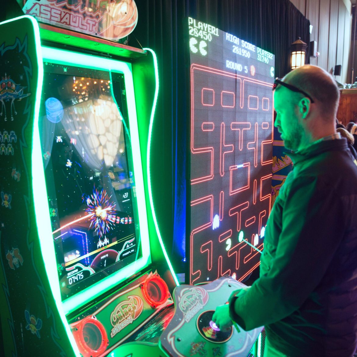 open locked galaxian arcade game